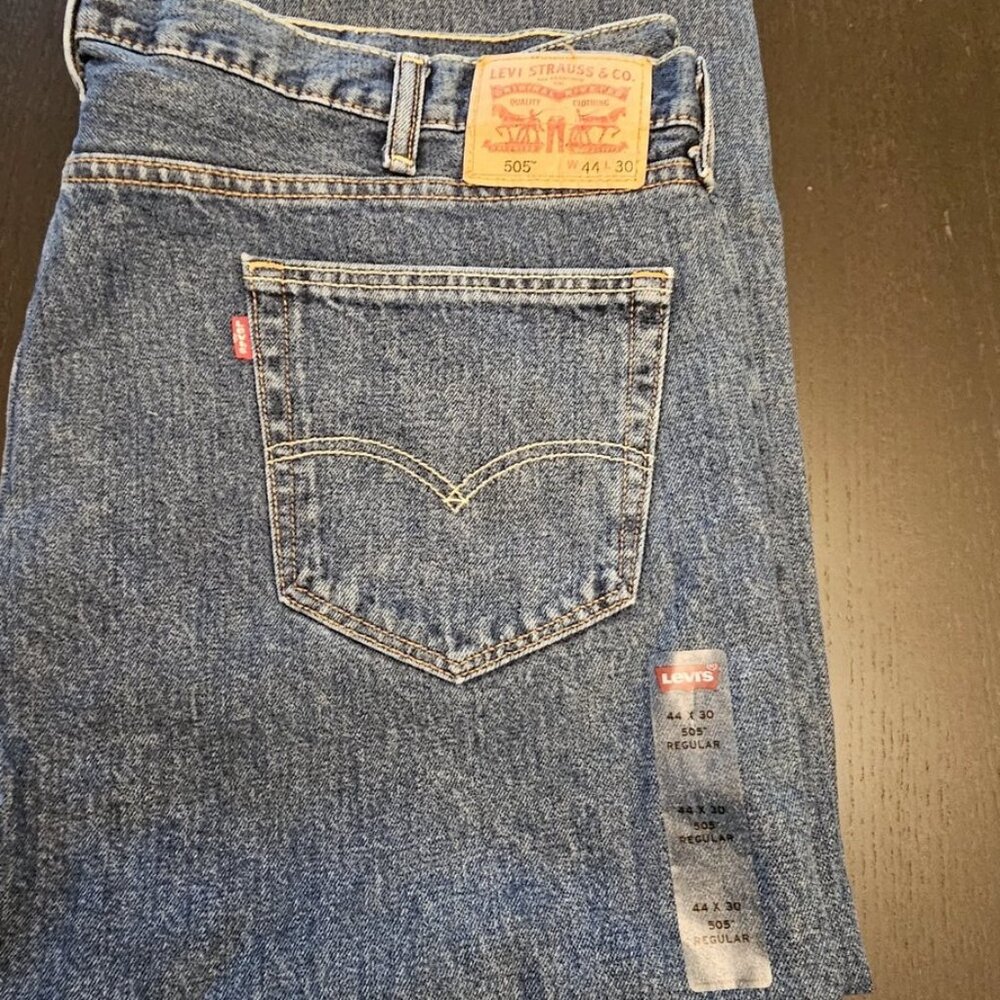 Levi 505 Men's Size 44 x 30 New without Tags! - Picture 3 of 6